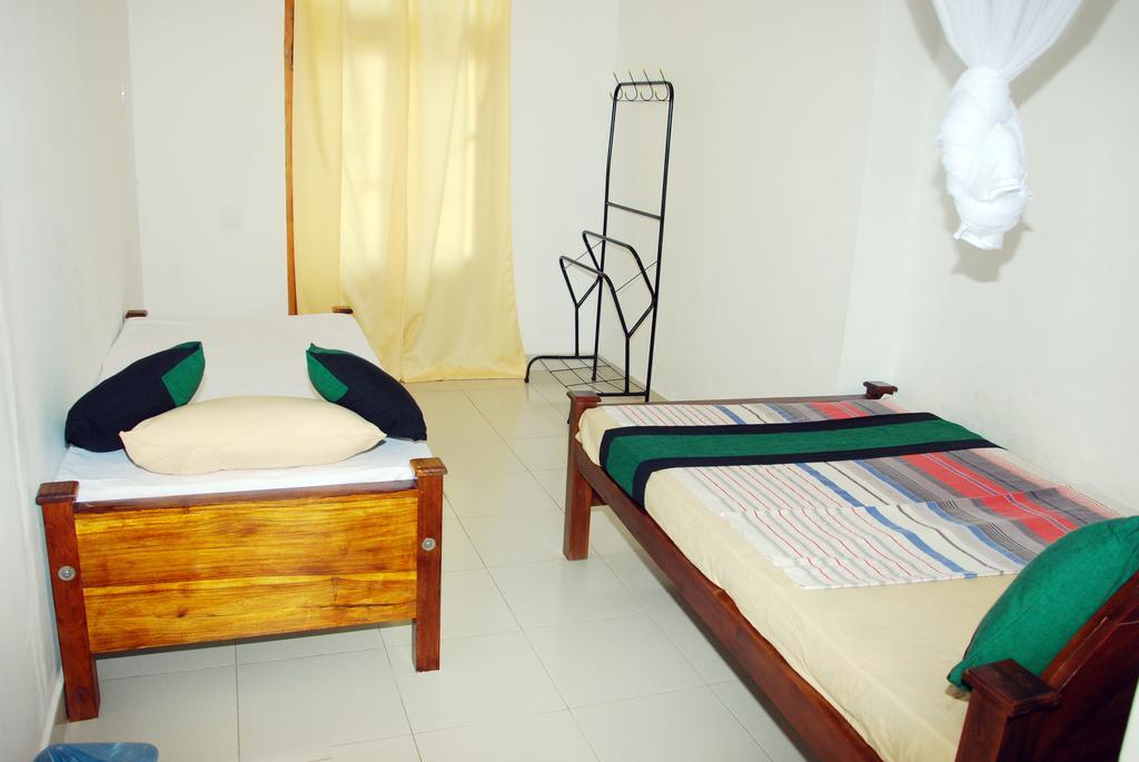 Hotel Kiyara Dambulla Extérieur photo