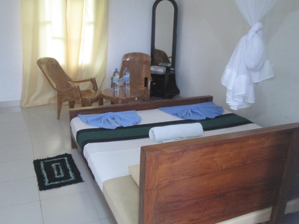 Hotel Kiyara Dambulla Extérieur photo