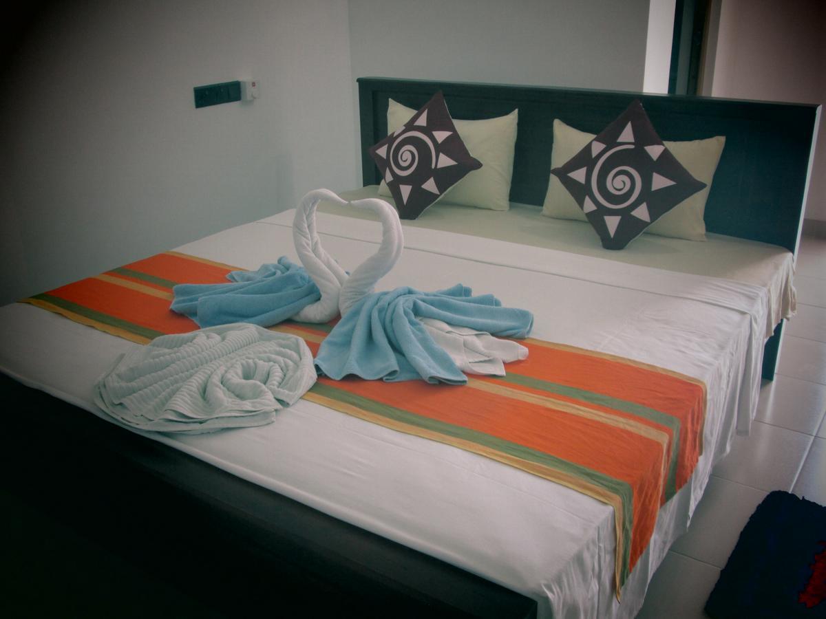 Hotel Kiyara Dambulla Extérieur photo