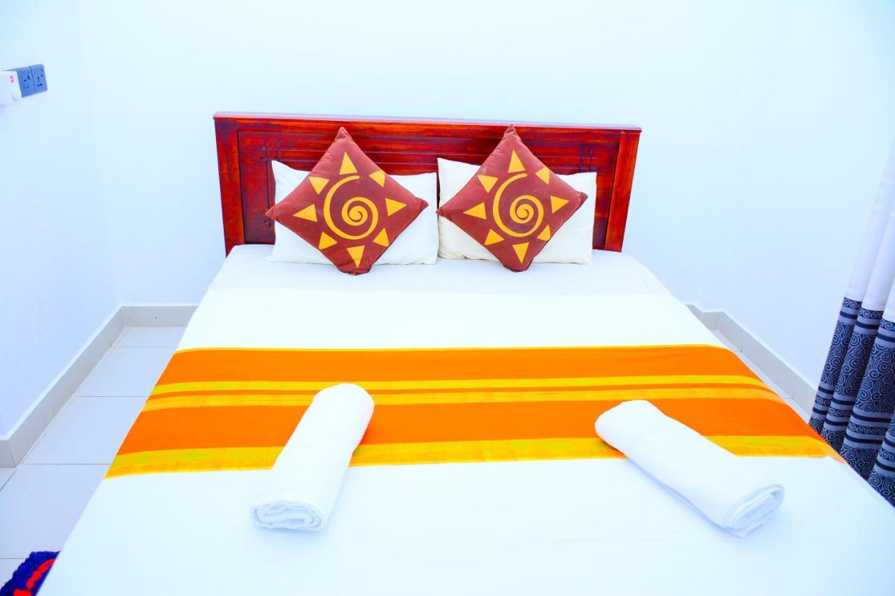 Hotel Kiyara Dambulla Extérieur photo