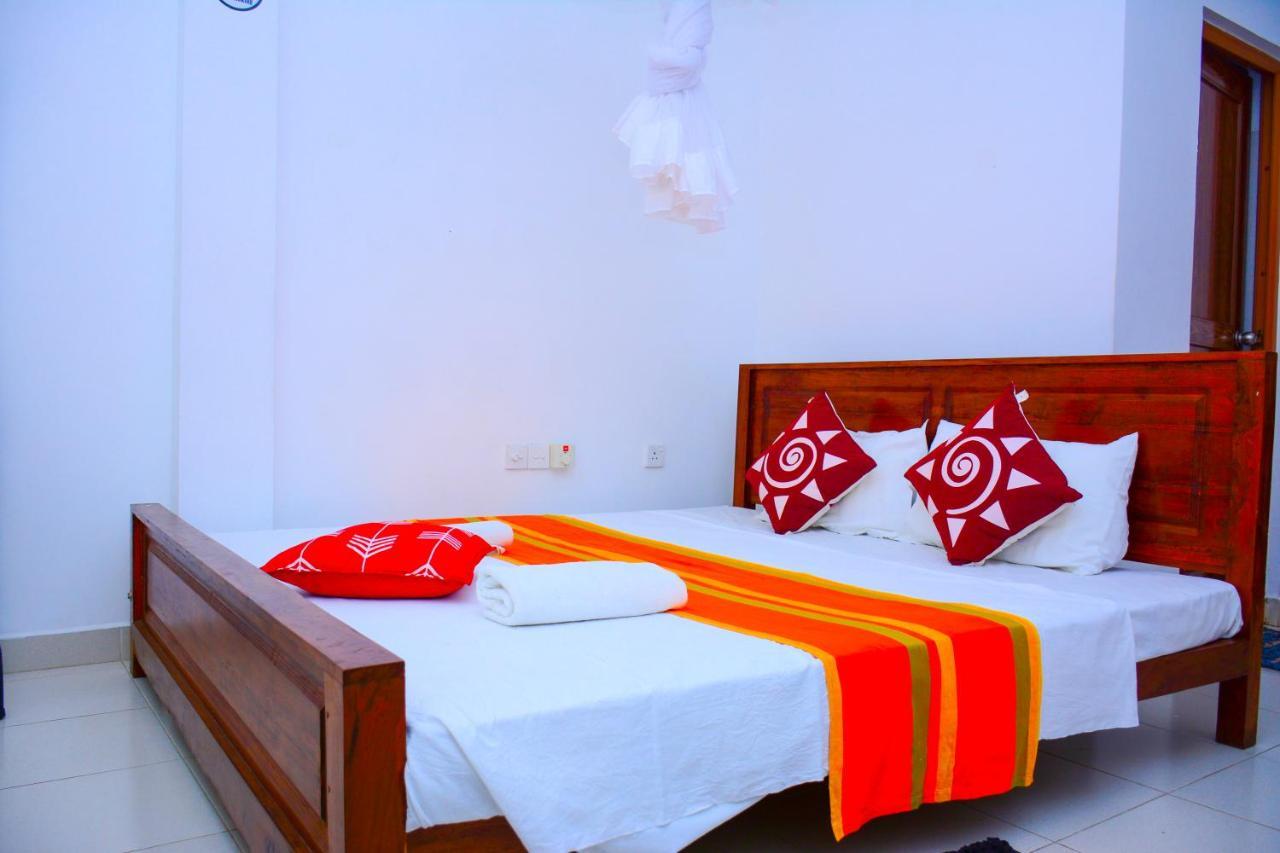 Hotel Kiyara Dambulla Extérieur photo